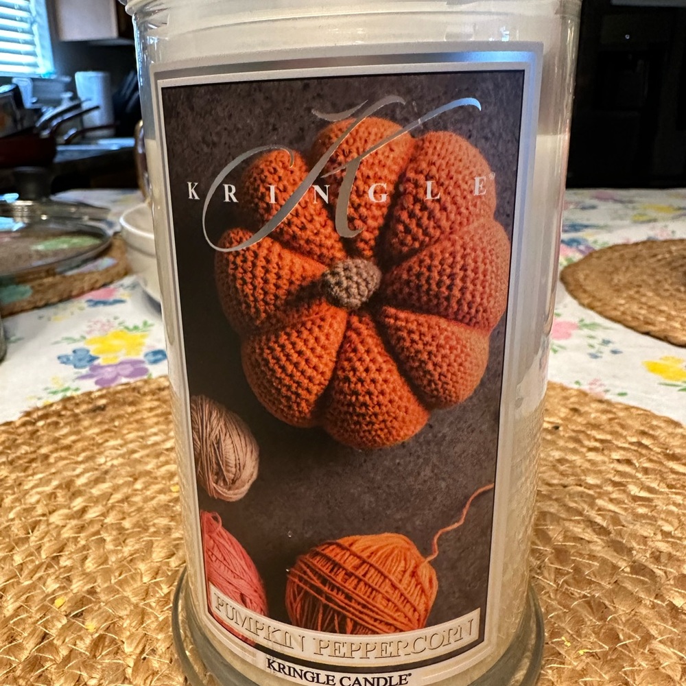 Pumpkin peppercorn candle